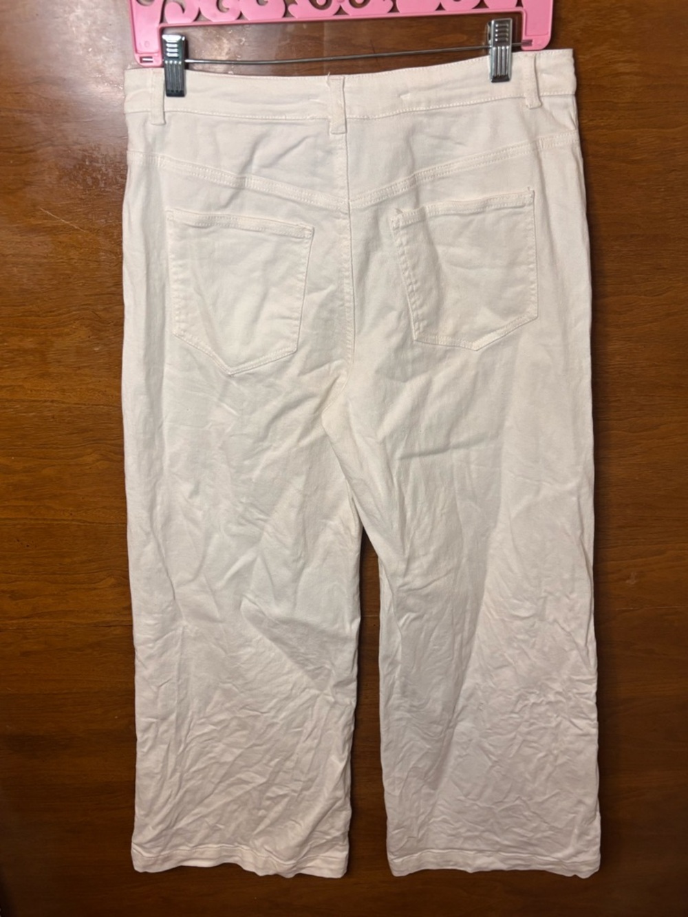 Entro White Ankle Cropped Jeans with Stud-Trim - Picture 7 of 7
